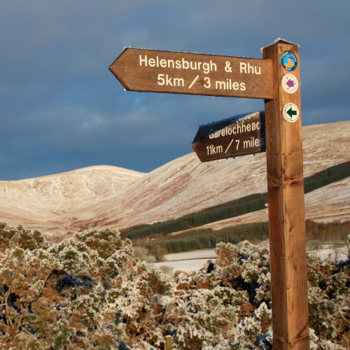 HADAT Glen Fruin signpost © Helensburgh and District Access Trust
