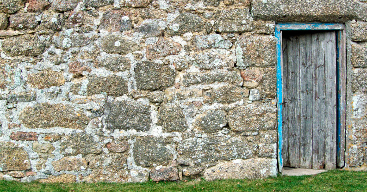 Door in stone wall. Image source: https://pixabay.com/photos/door-wall-old-stone-granite-1457752/