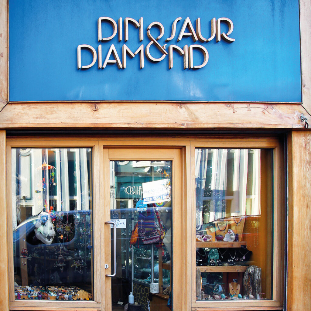 Dinosaur & Diamond, Helensburgh